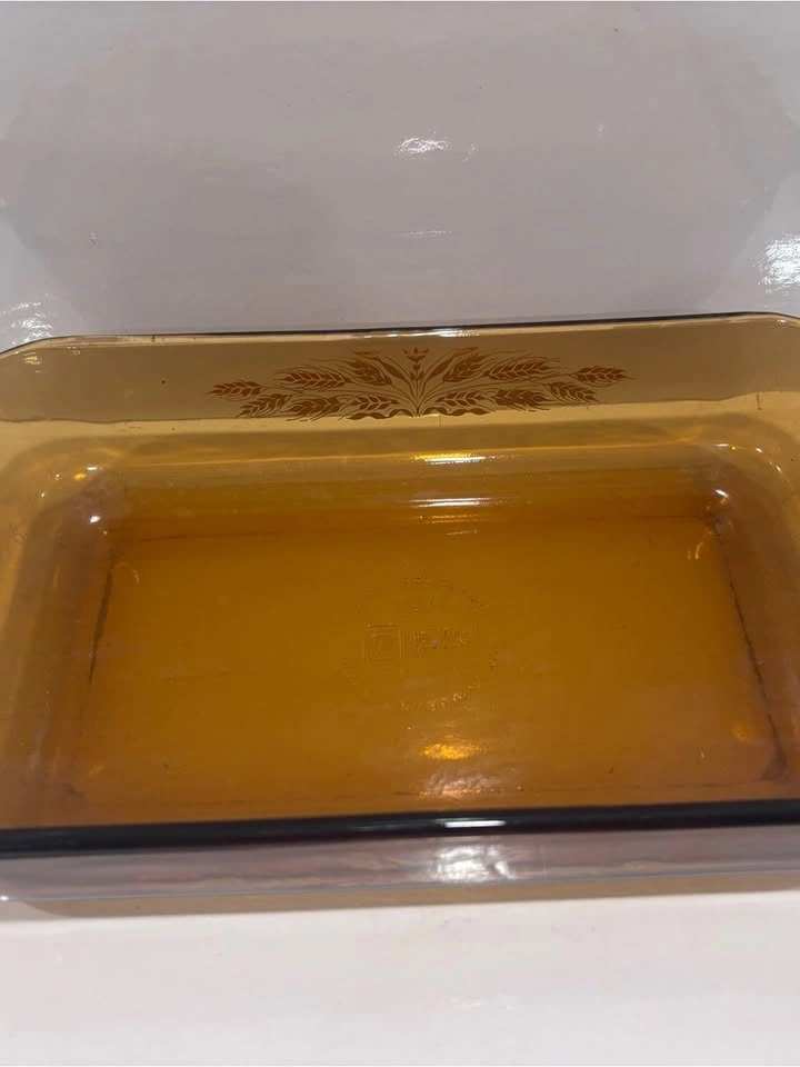 Vintage Anchor Hocking Fire-King Golden Wheat 1.3qt Dish - photo 2