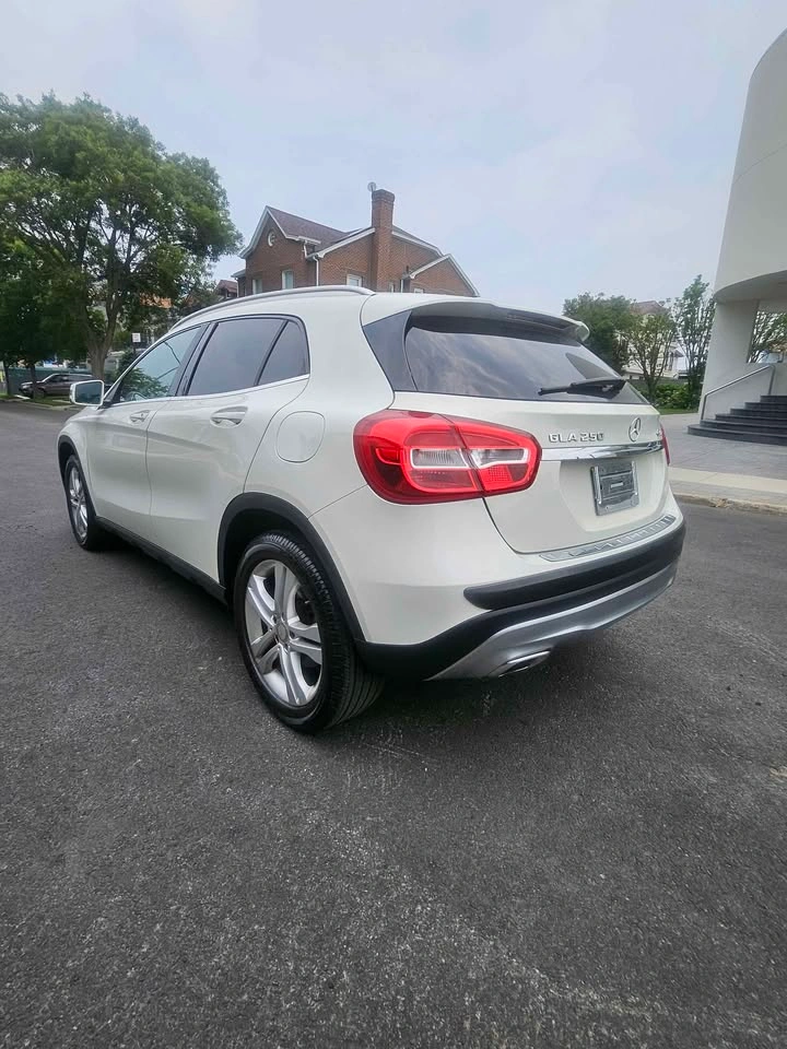 2017 Mercedes-Benz GLA 250 4MATIC SUV - photo 3