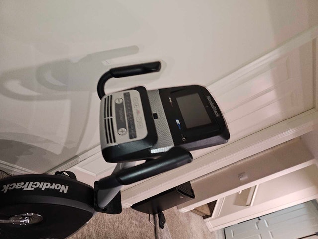 exercise bike - photo 2