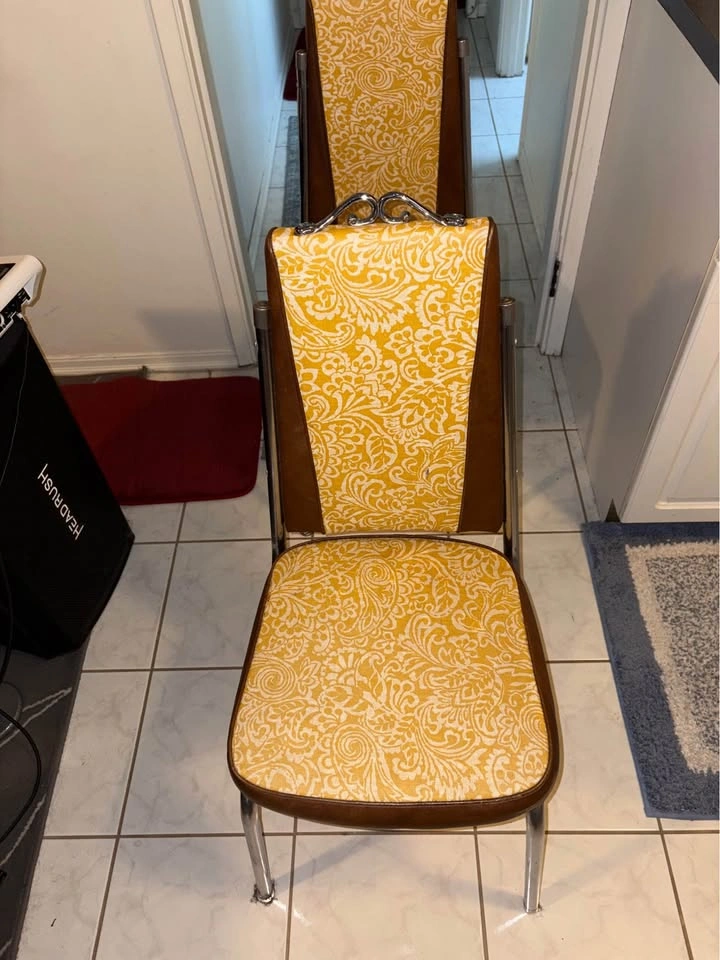 Kitchen Table & Chairs - photo 5