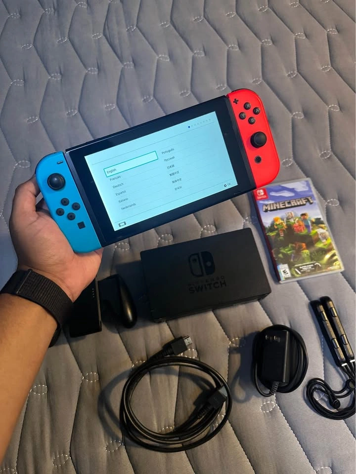 Nintendo Switch V2 With Minecraft Game - photo 2
