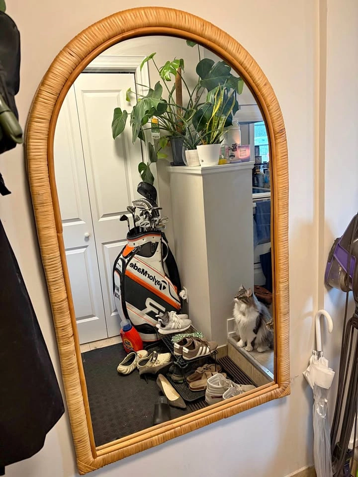 Large wicker frame mirror