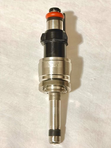 Genuine Volvo OEM Fuel Injector 32140134 - photo 5