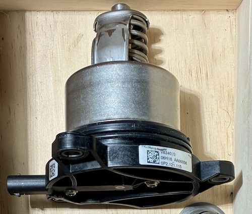 Coolant Controller Thermostat for Porsche Cayenne Panamera