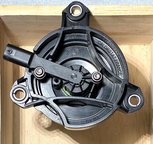 Coolant Controller Thermostat for Porsche Cayenne Panamera - photo 3