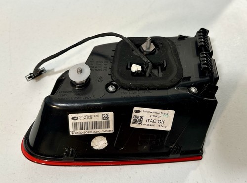 15-18 PORSCHE MACAN REAR LEFT TAIL LIGHT OEM# 95B 945 093 C - photo 2