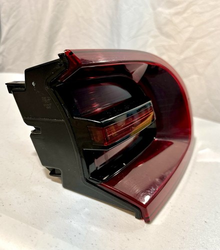 15-18 PORSCHE MACAN REAR LEFT TAIL LIGHT OEM# 95B 945 093 C - photo 3