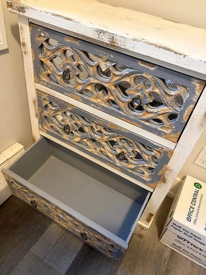 Pier Imports vintage style dresser - photo 5