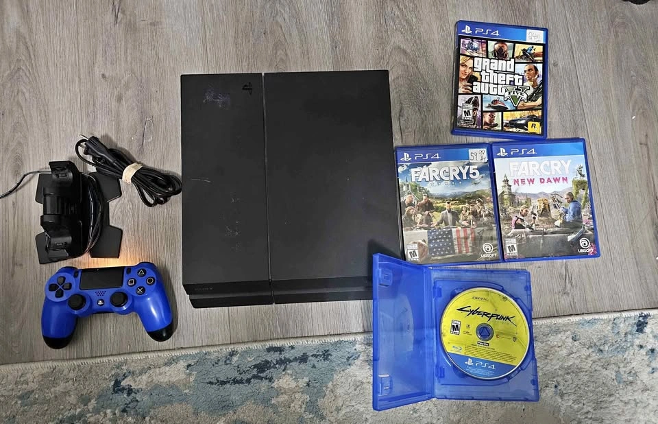 PS4 for sale with games $160