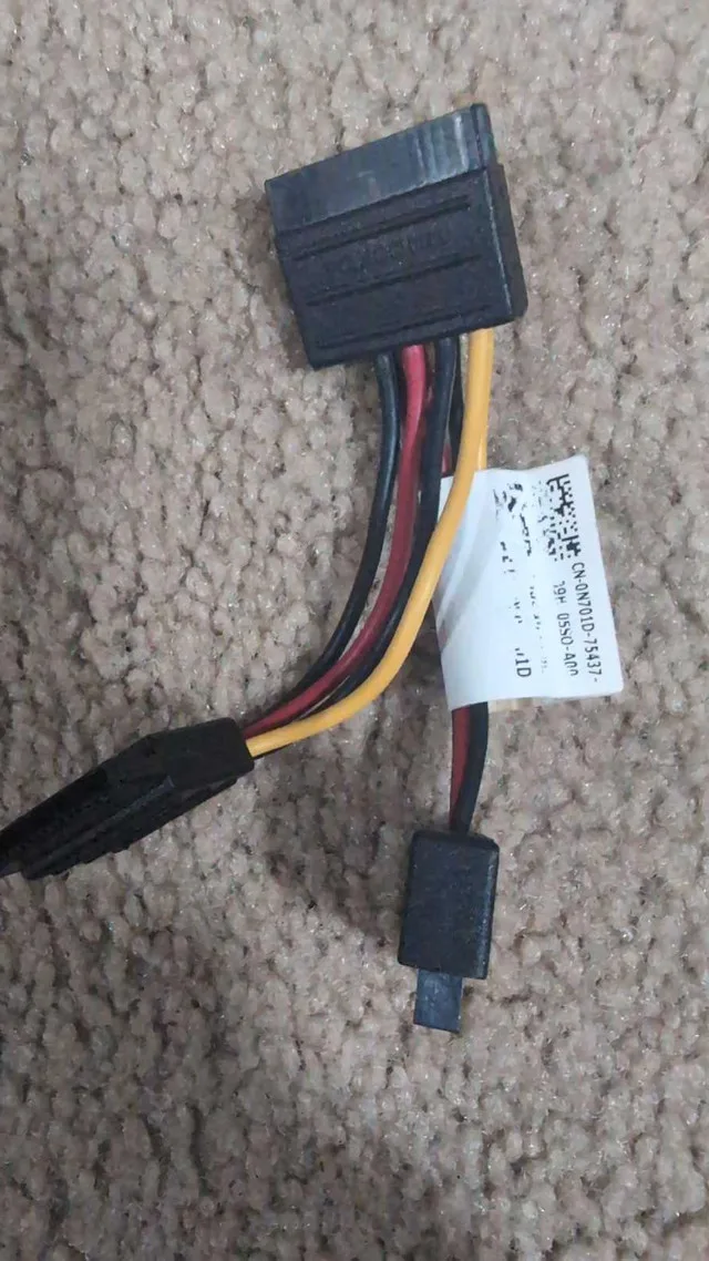 Dell SATA Cable thumbnail
