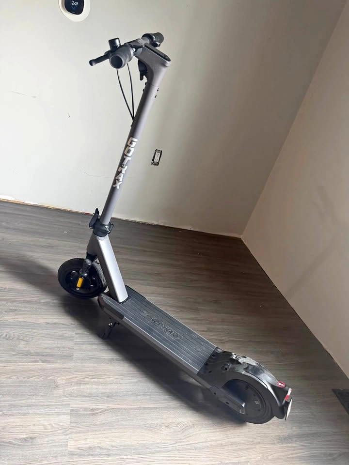 Gotrax G6 Electric Scooter (Acton pickup)