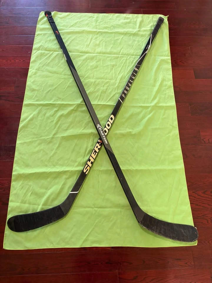 2 Hockey Sticks – Sherwood + Easton - photo 2