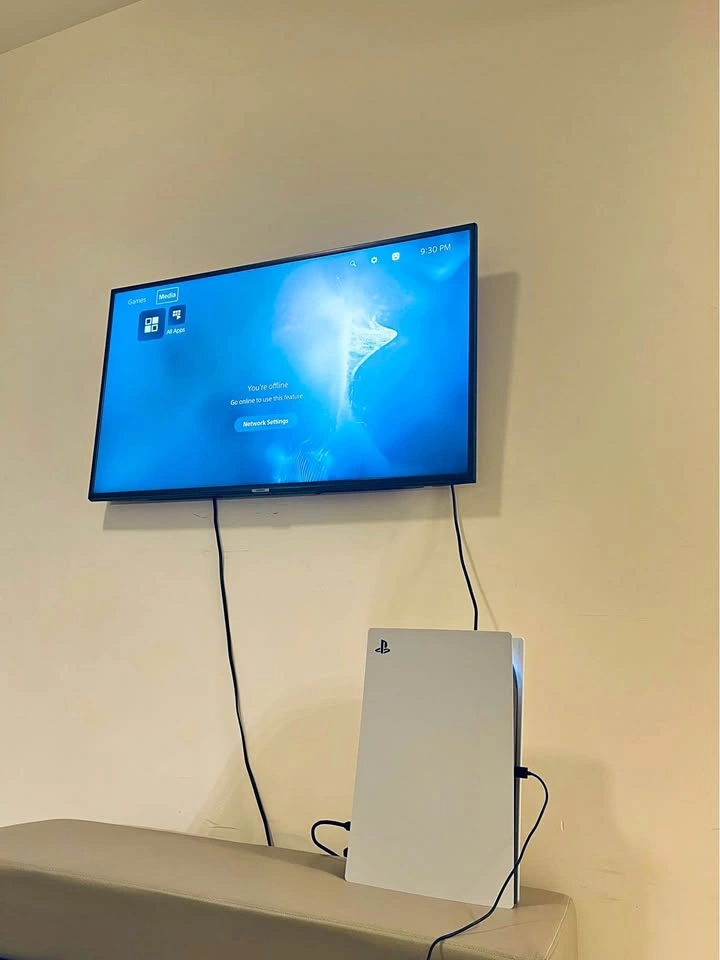 PS5 Digital + 1 Controller