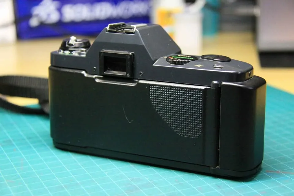 Canon T50 Film Camera w/ FD 50mm 1.8 Lens - photo 4