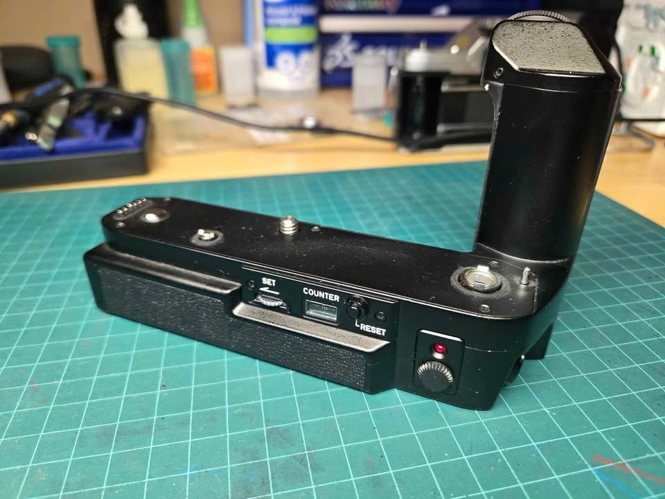 Canon AE Power Winder FN - photo 2