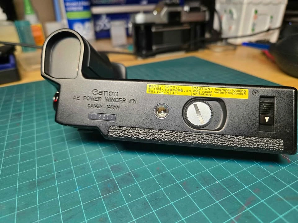 Canon AE Power Winder FN - photo 4