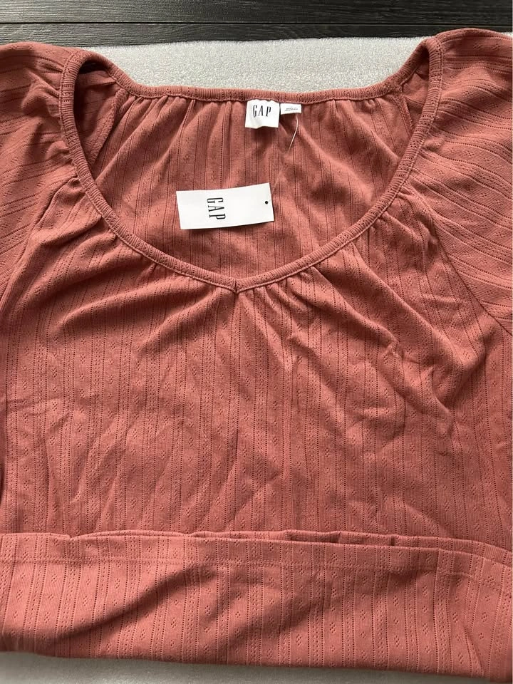 GAP Short Sleeve Top - photo 2
