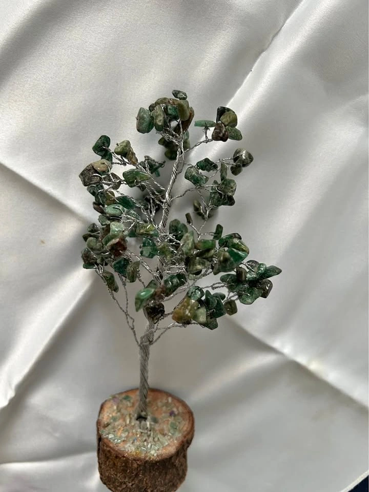 Green Gemstone Wire Tree on Wood Base