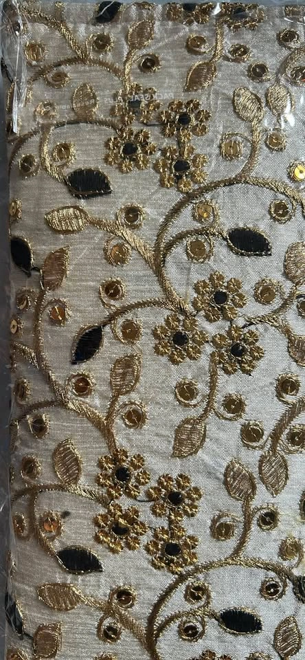 Embroidered Gold Floral Clutch Bag - photo 2