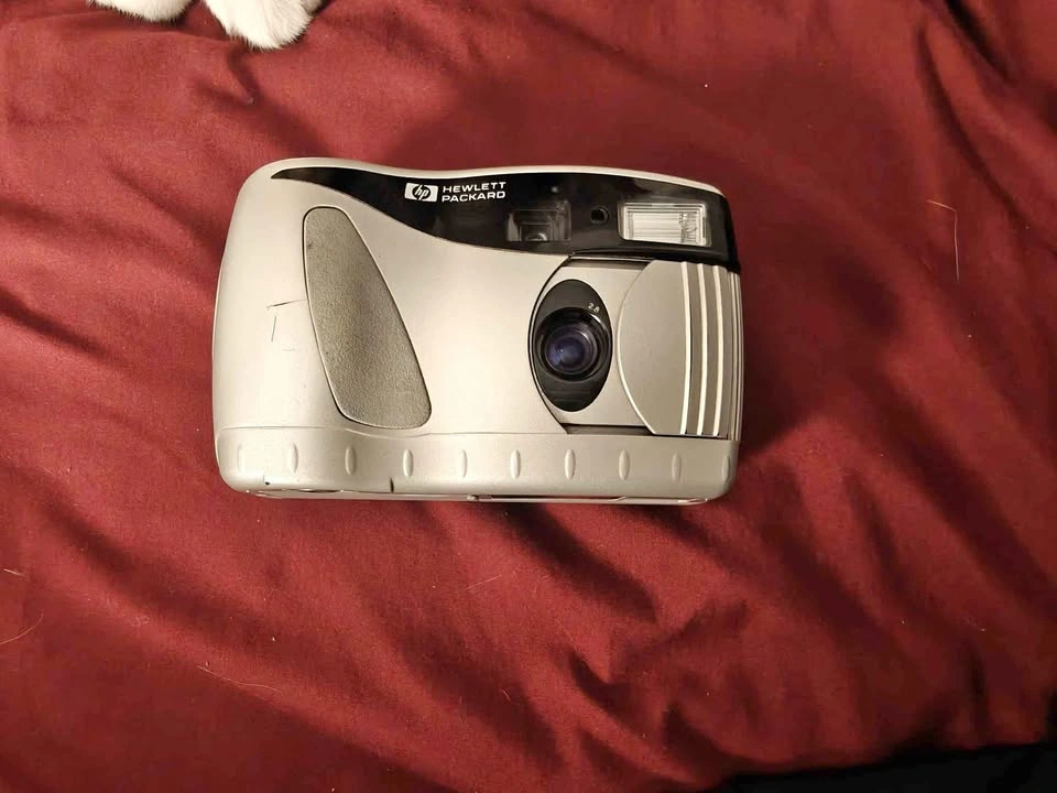 Y2K camera photosmart c20