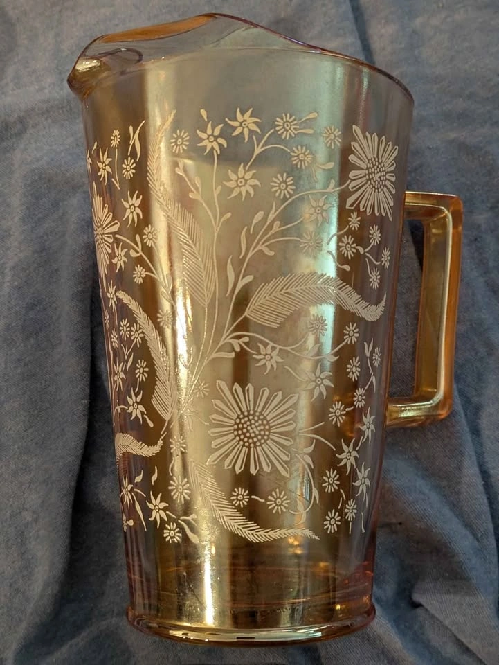 Vintage carnival glass pitcher and cups - photo 5