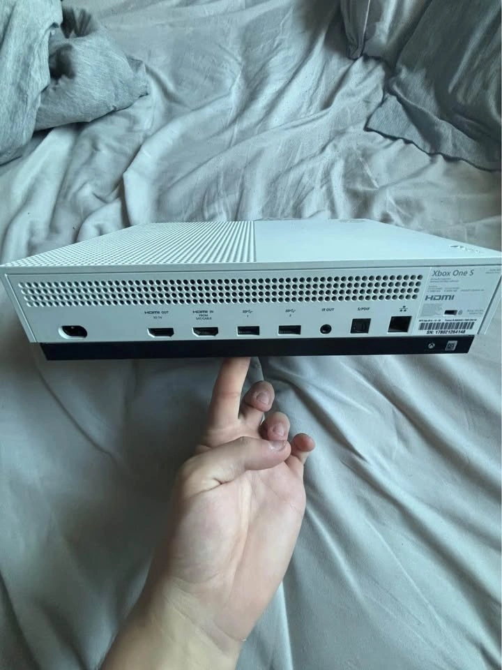 Xbox One S 365GB - photo 3
