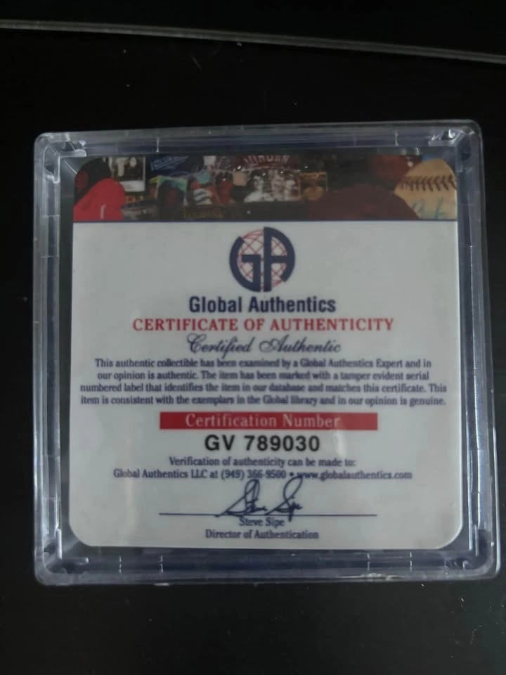 Global Authentics Certified Signed Sidney Crosby Puck - photo 2