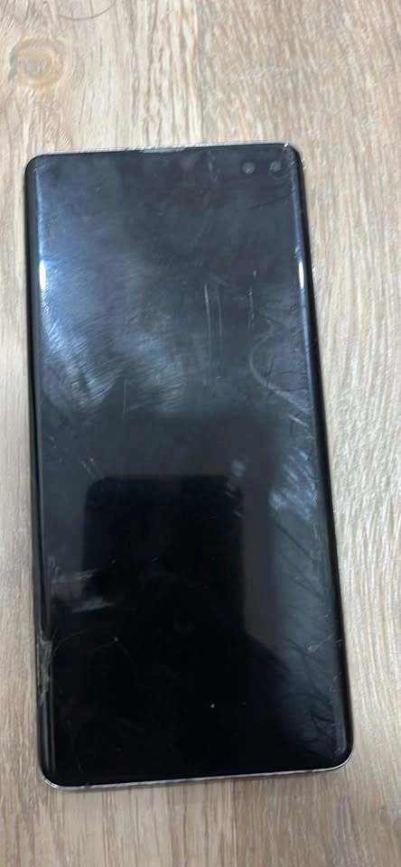 Samsung Galaxy S10+ - photo 2