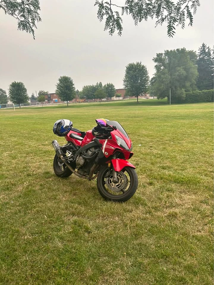 2001 Honda CBR