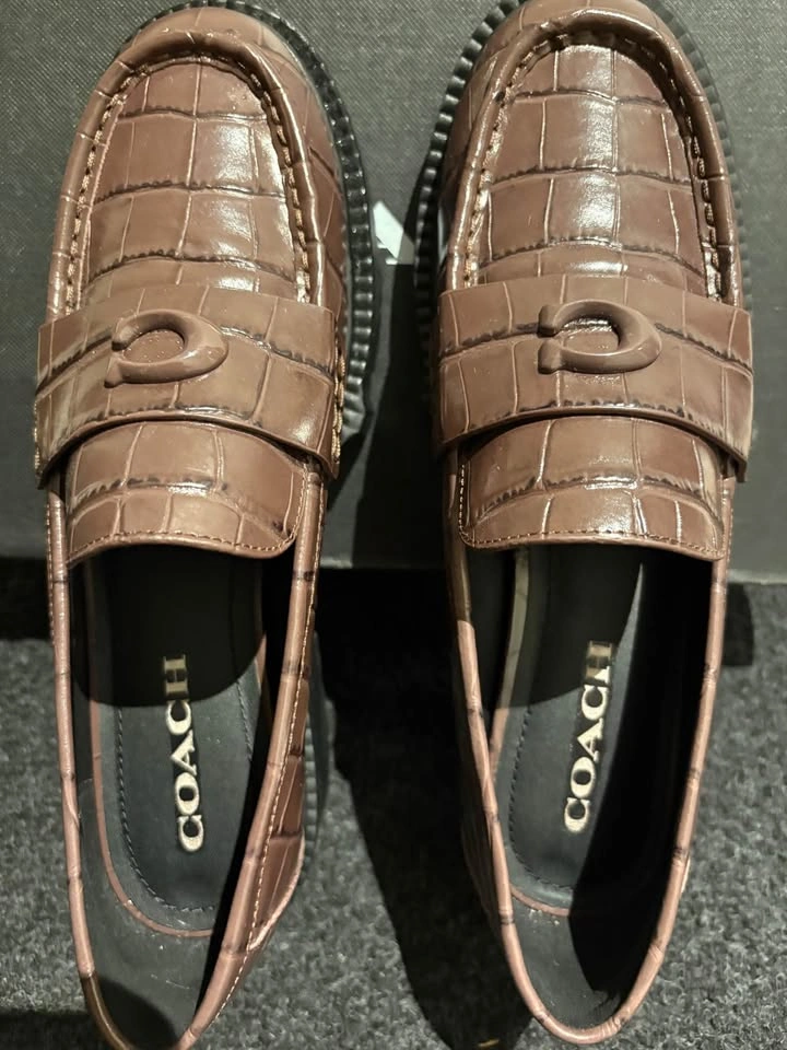 Coach Leah Croc Embossed Leather Loafers – Brown – New with Box - photo 2