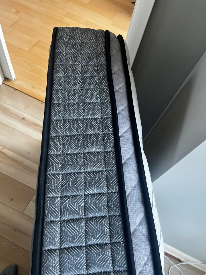Twin / Single Mattress (Springwall) - Clean, Smoke-Free Home - photo 2