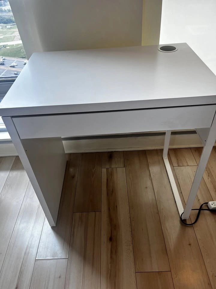 IKEA MICKE Desk - White, Clean