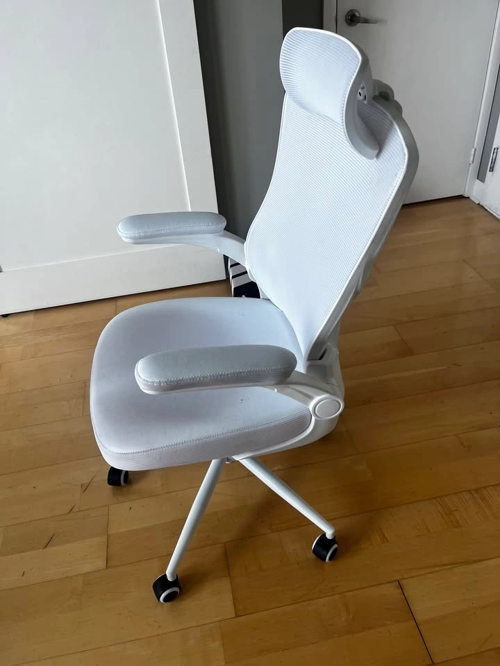 Ergonomic Office / Gaming Chair - Adjustable - photo 2