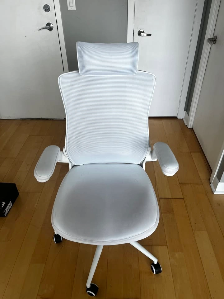 Ergonomic Office / Gaming Chair - Adjustable - photo 3