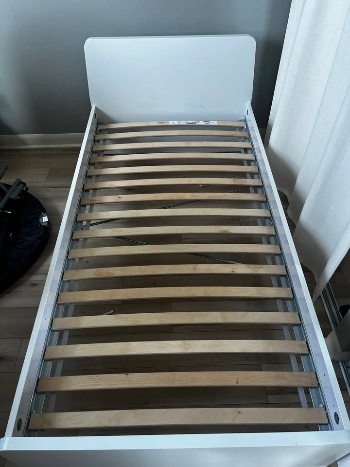 IKEA ASKVOLL Twin Bed Frame - White - photo 3