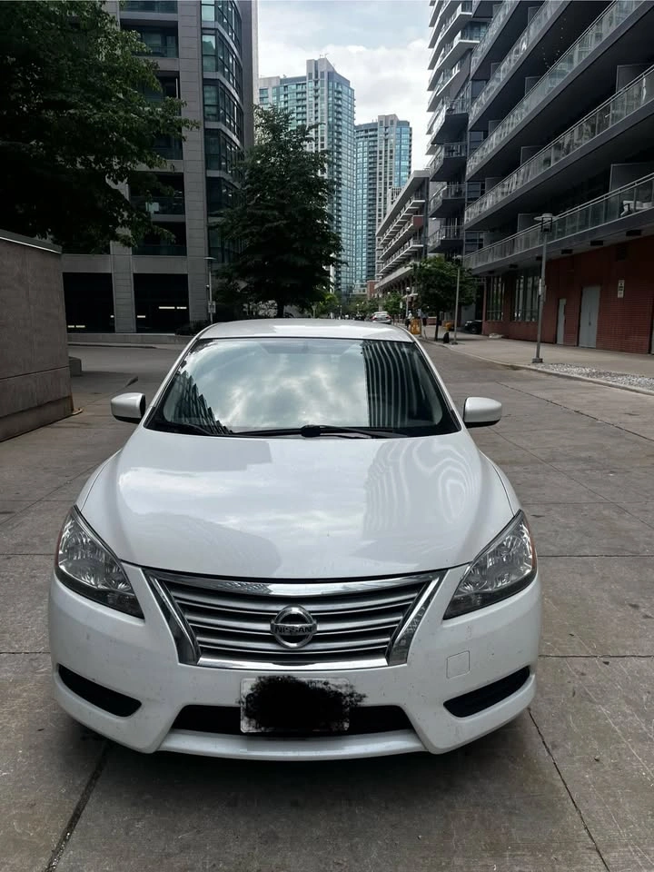 2015 Nissan Sentra - photo 2