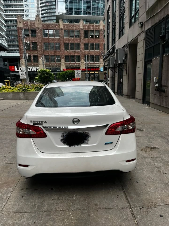 2015 Nissan Sentra - photo 4