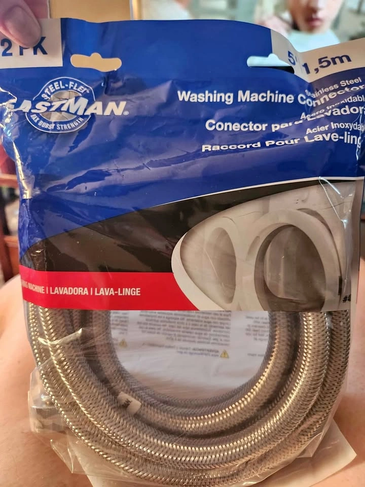 Washing machine connectors