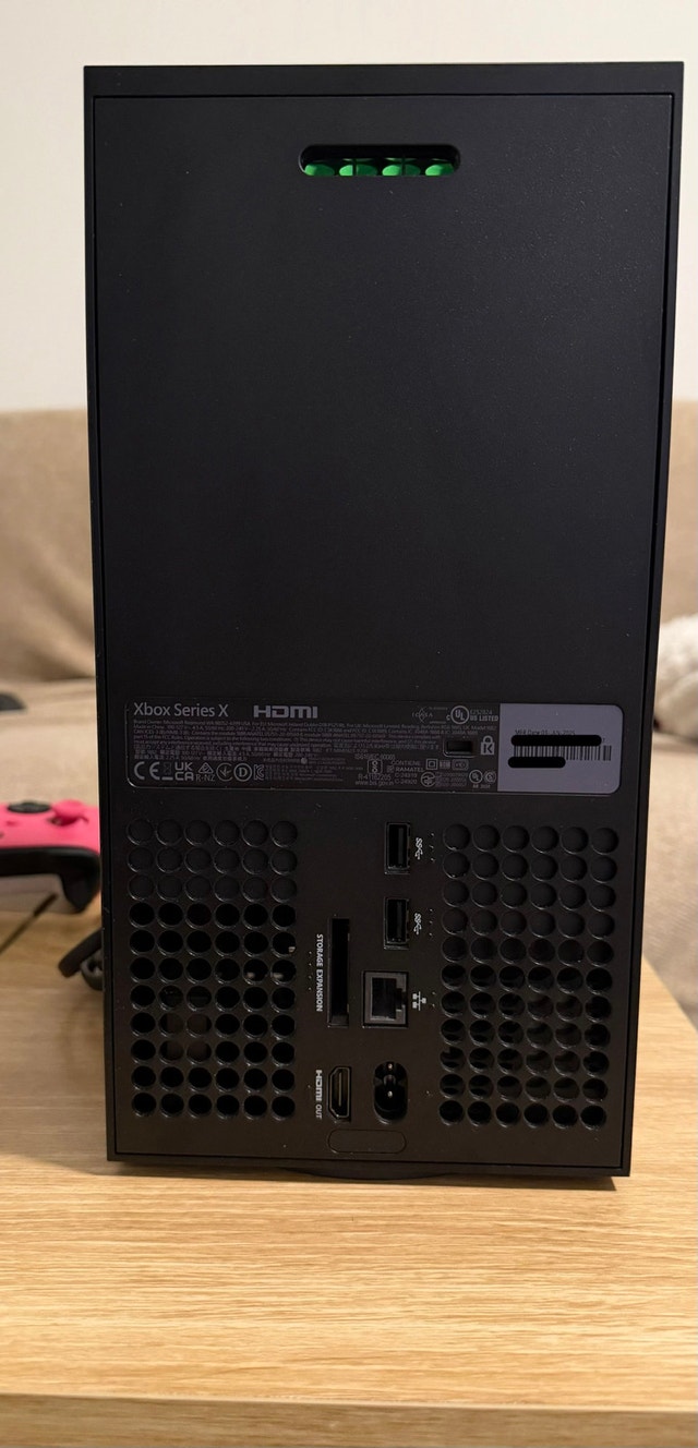 Xbox Series X 1TB + 2 Controllers – $800 CAD - photo 4