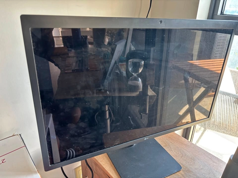 LG 5K 27" Ultrafine Monitor thunderbolt