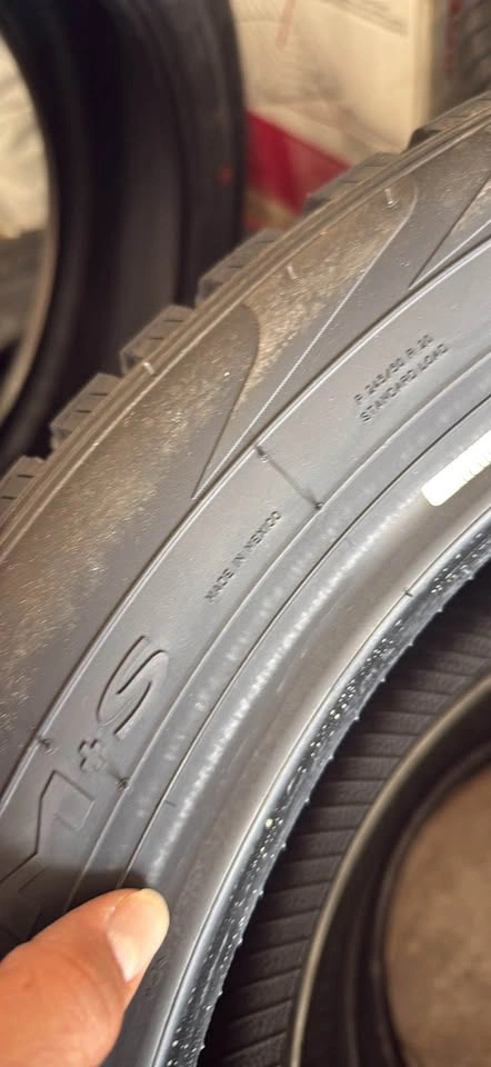 Pirelli Scorpion STR P245/50R20 All Season Tires - photo 3