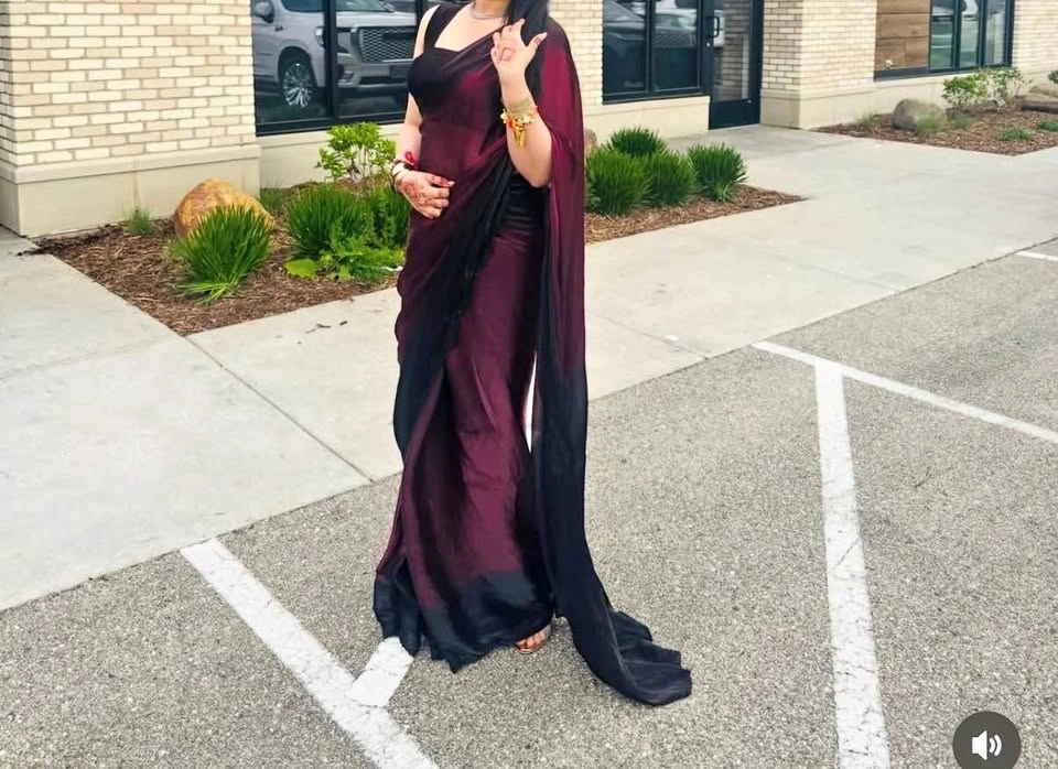 Elegant Black & Wine Tie-Dye Saree
