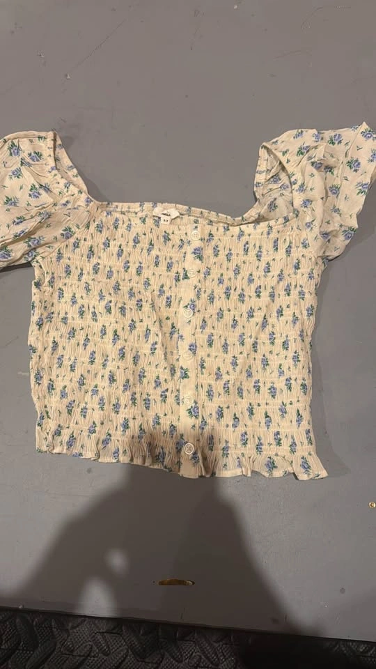 10 Floral Tops Bundle (XS–Small) – Like New – Only Worn Once! - photo 5