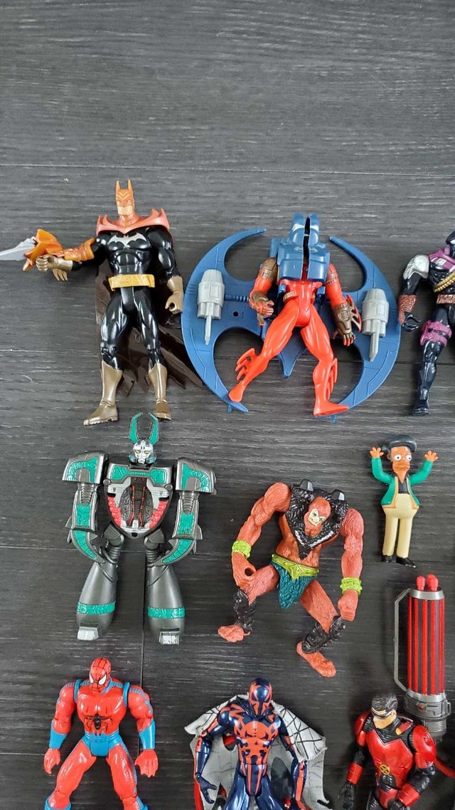 Action Figure Lot - photo 2