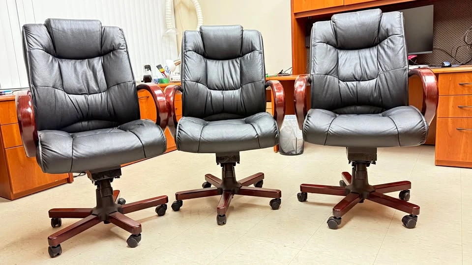 Office leather chair