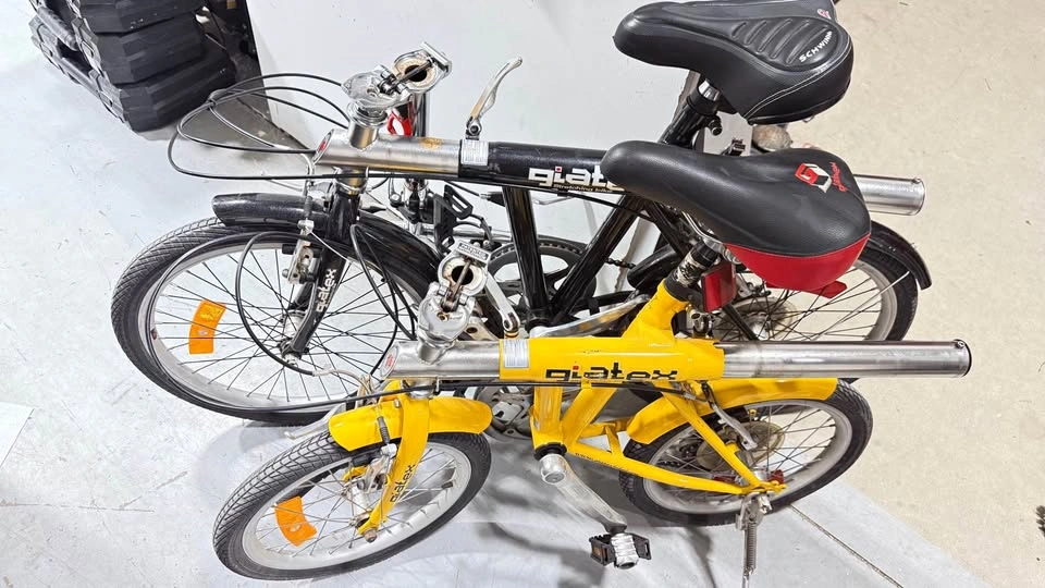 Two foldable Sports Giatex bikes