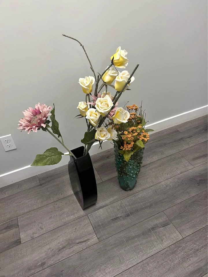Vases with Artificial Flowers – Modern Home Décor