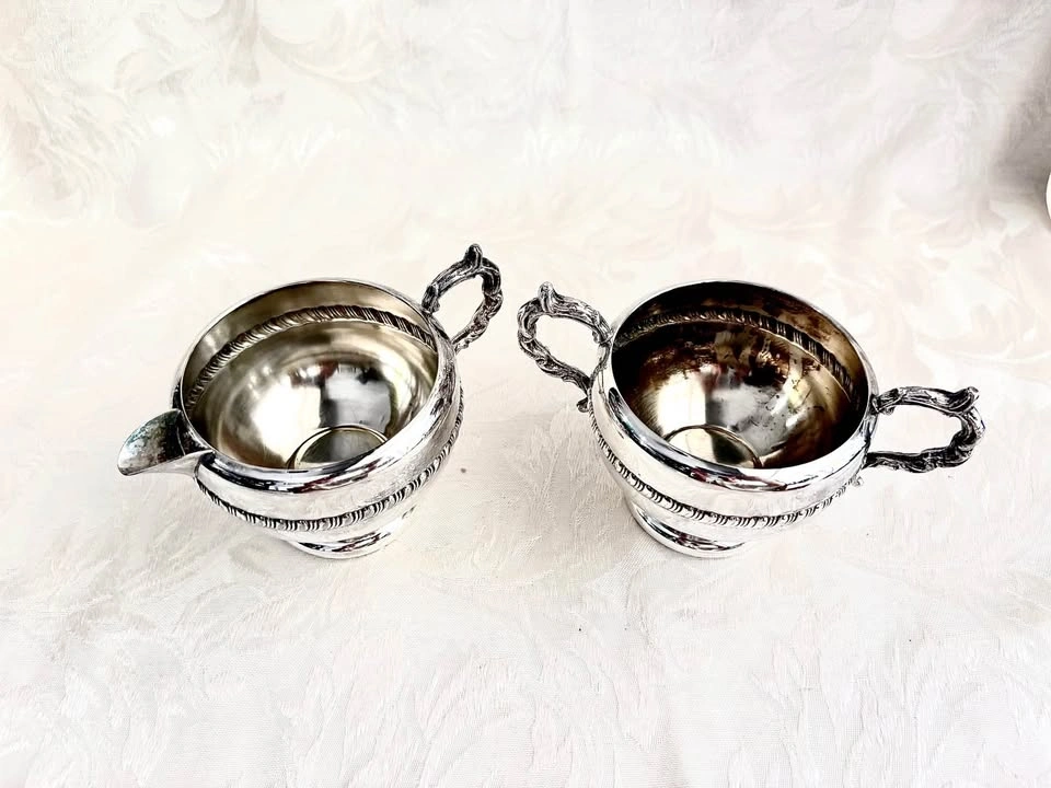 Vintage Silver-Plated Creamer and Sugar Bowl Set - photo 2