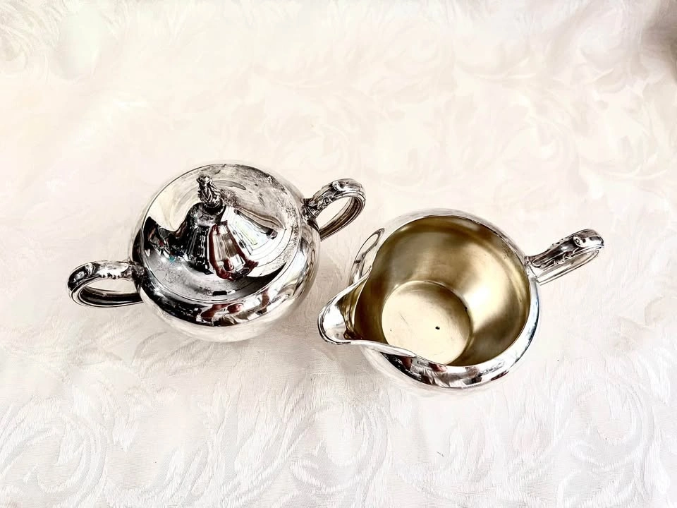 Vintage Silver-Plated Sugar Bowl and Creamer Set - photo 2