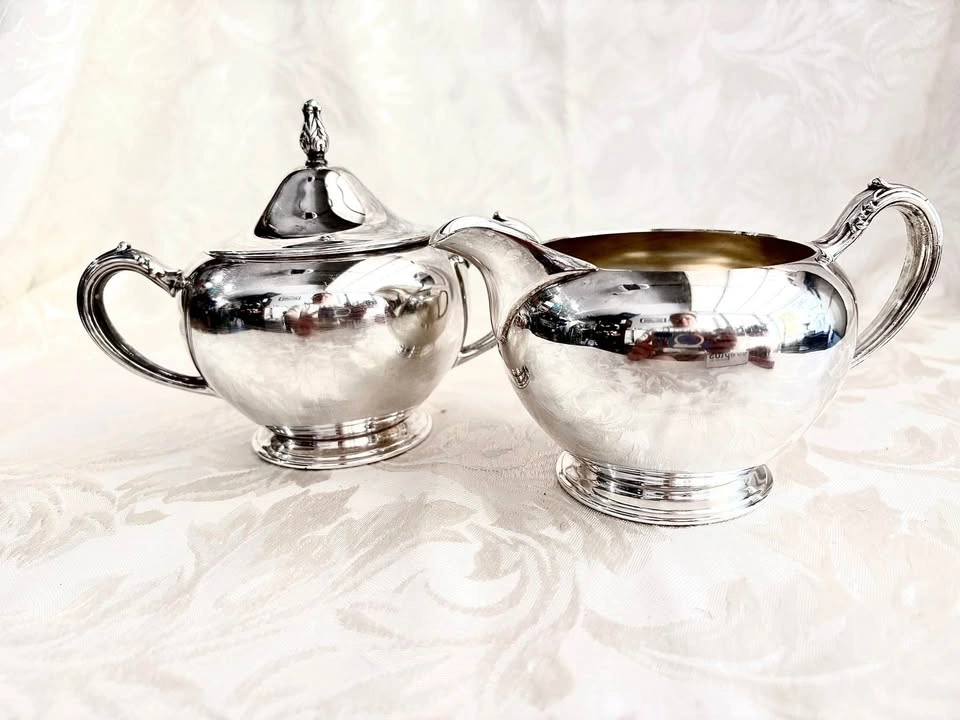 Vintage Silver-Plated Sugar Bowl and Creamer Set - photo 3